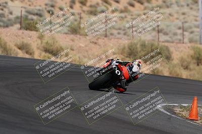 media/Apr-19-2025-AHRMA (Sat) [[3d98ca3309]]/Race/Group 8/Turn 4 part 2/